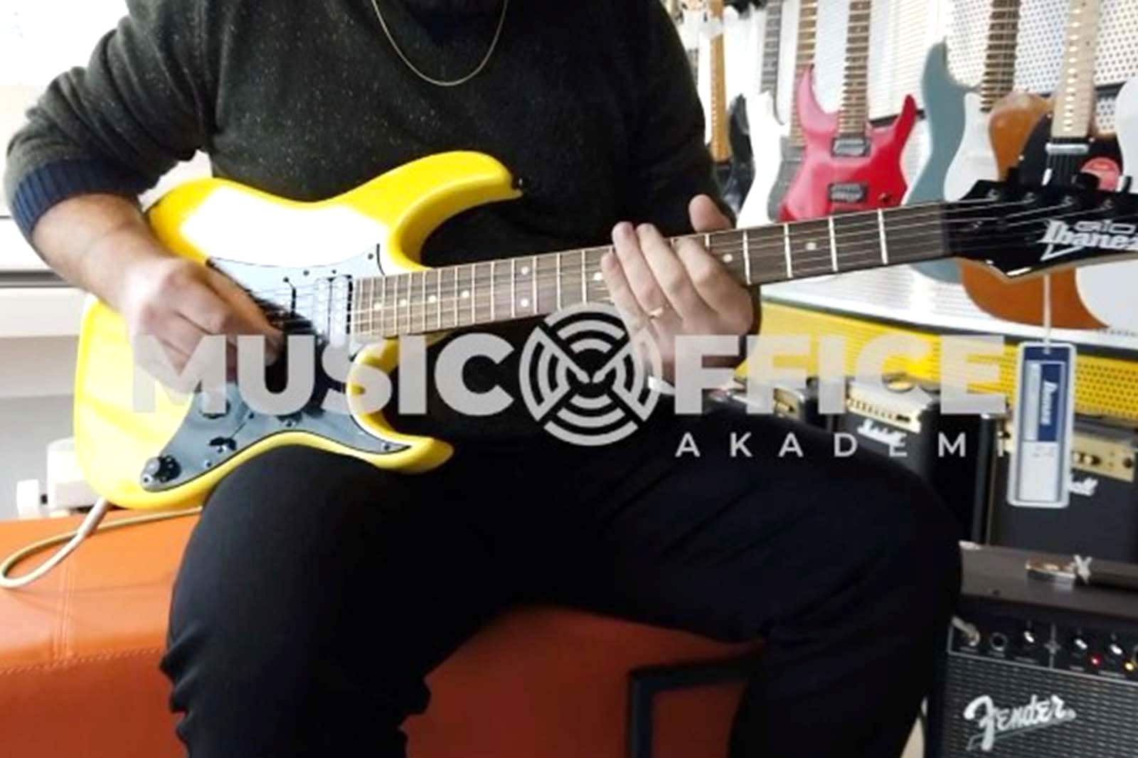 Bakı musicoffice elektro gitar eğitimi görseli 3