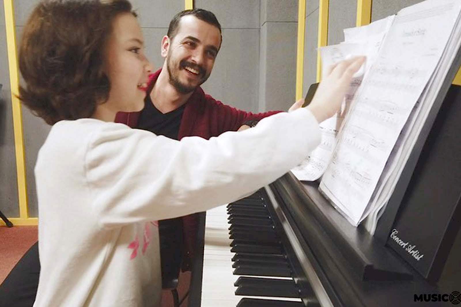 Bakı musicoffice piyano eğitimi görseli 5